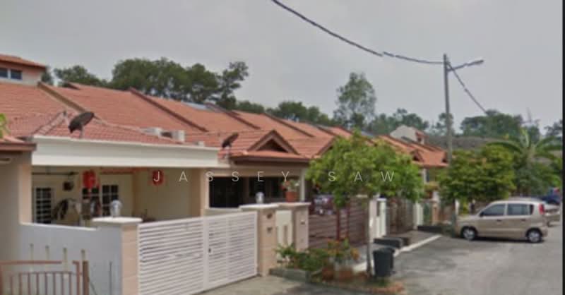 Terraced House for Sale in Bandar Putra Permai (Seri Kembangan) - Jassey Saw - Exterior - PropertyGuru.com.my