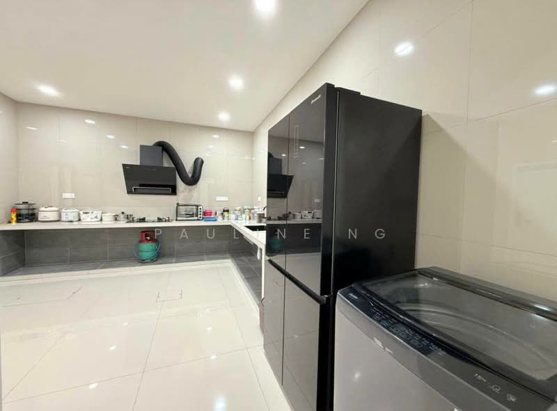Rumah Kluster untuk Disewa di Taman Mutiara Mas (Skudai) - Pauline Ng - Kitchen - PropertyGuru.com.my