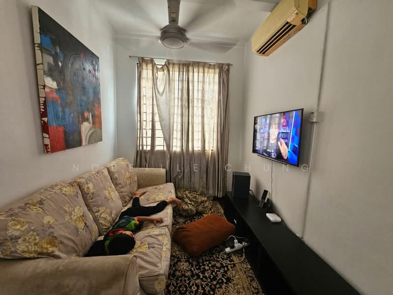Rumah Teres 2-Tingkat untuk Dijual di Putra Heights (Subang Jaya) - Nobeille Chung - Living Room - PropertyGuru.com.my