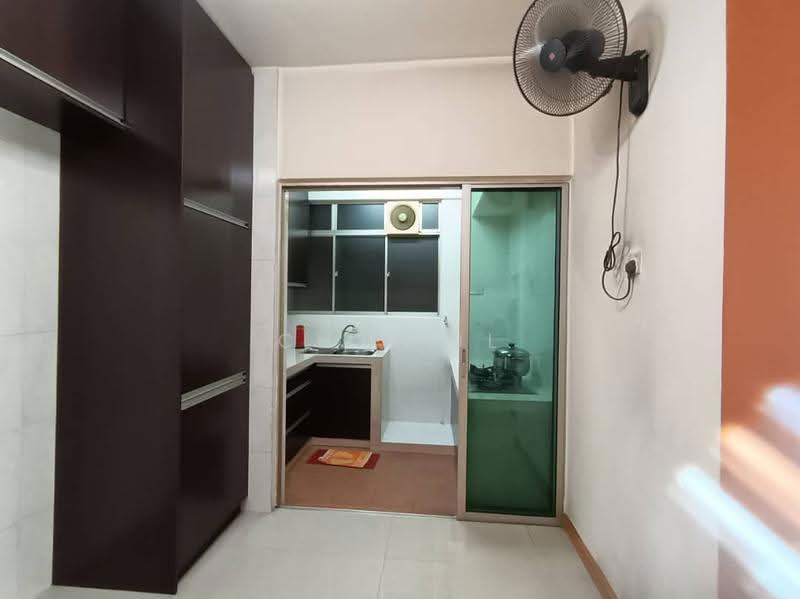 Condominium for Sale at Kuchai Avenue - Chin JL - Kitchen - PropertyGuru.com.my