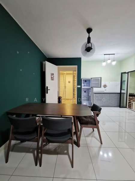 Kondominium untuk Dijual di Trinity Aquata - Raymond Ng - Dining Room - PropertyGuru.com.my