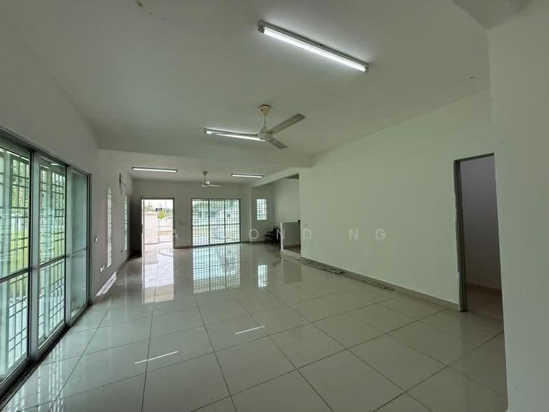 2-storey Terraced House for Sale in Seremban 2 (Negeri Sembilan) - Raymond Ng - Living Room - PropertyGuru.com.my