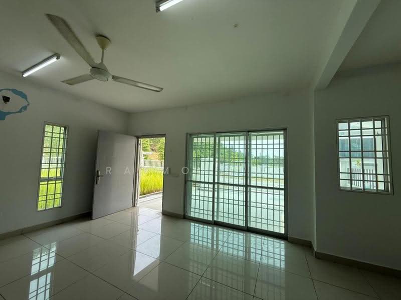 2-storey Terraced House for Sale in Seremban 2 (Negeri Sembilan) - Raymond Ng - Living Room - PropertyGuru.com.my
