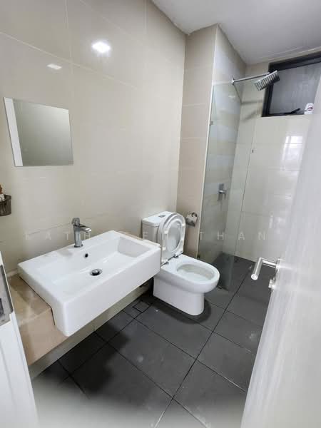 Servis Apartment untuk Disewa di United Point (Residensi Berpadu) - Kathreen Thang - Bathroom - PropertyGuru.com.my