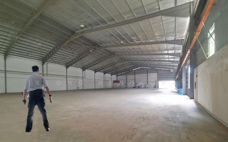 Gudang untuk Disewa di Bukit Raja (Selangor) - Seong Heng Chai - Interior - PropertyGuru.com.my