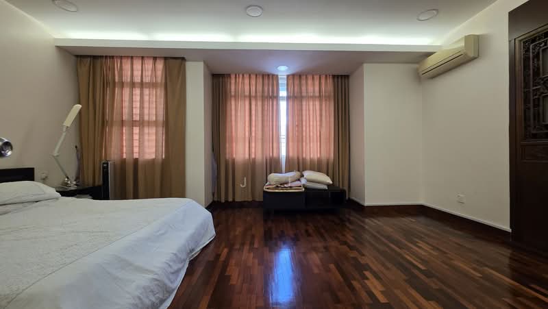Rumah Teres untuk Dijual di Kota Kemuning (Shah Alam) - J J - Bedroom - PropertyGuru.com.my