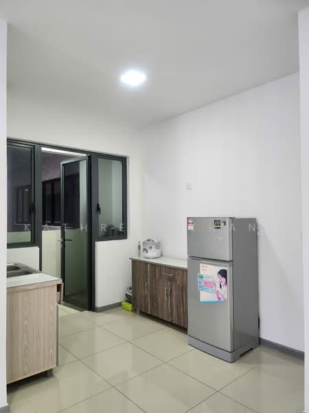 Servis Apartment untuk Disewa di United Point (Residensi Berpadu) - Kathreen Thang - Kitchen - PropertyGuru.com.my