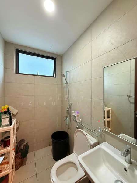 Terraced House for Sale in Cyberjaya (Selangor) - Aizat Saifulrullah - Bathroom - PropertyGuru.com.my