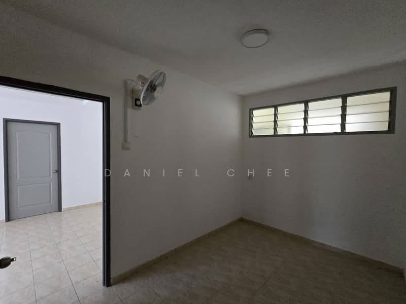 Pangsapuri untuk Dijual di Permai Lake View Apartment - Daniel Chee - PropertyGuru.com.my
