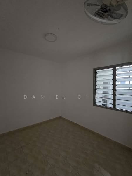 Pangsapuri untuk Dijual di Permai Lake View Apartment - Daniel Chee - PropertyGuru.com.my