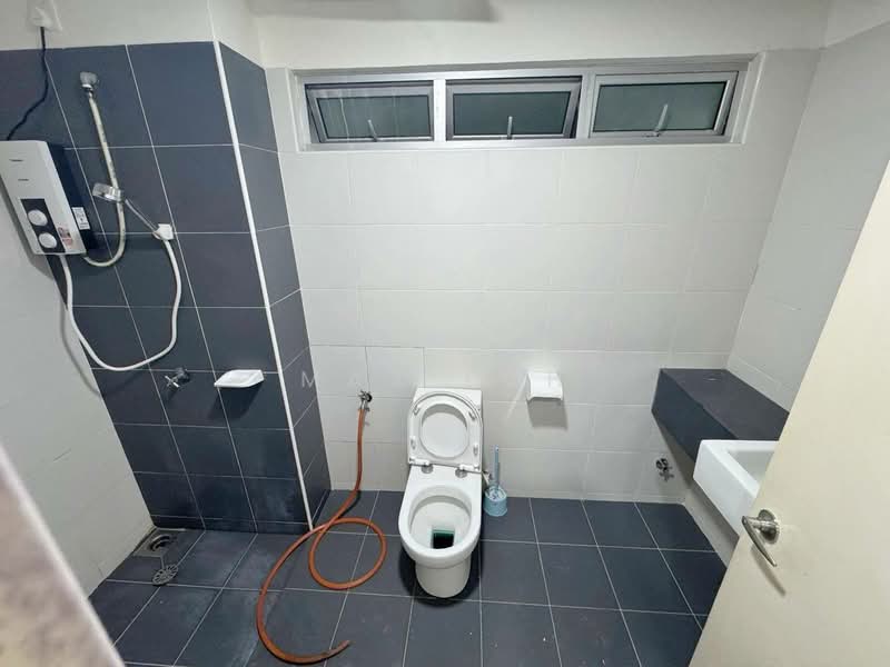 Apartment for Sale at Idaman Residence - Max Loh - Bathroom - PropertyGuru.com.my