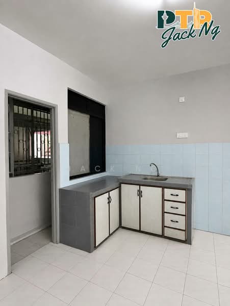 Pangsapuri untuk Disewa di Taman Dedap - Jack Ng - Kitchen - PropertyGuru.com.my