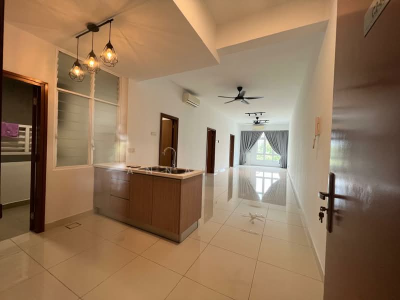 Condominium for Rent at Sri Putramas III / Royal Regent - Anna Teo - Kitchen - PropertyGuru.com.my