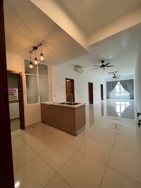 Condominium for Rent at Sri Putramas III / Royal Regent - Anna Teo - Kitchen - PropertyGuru.com.my