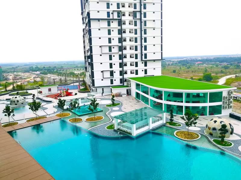 Servis Apartment untuk Dijual di Maple Residences @ Bandar Bestari Klang - Michael Wong - Pool - PropertyGuru.com.my
