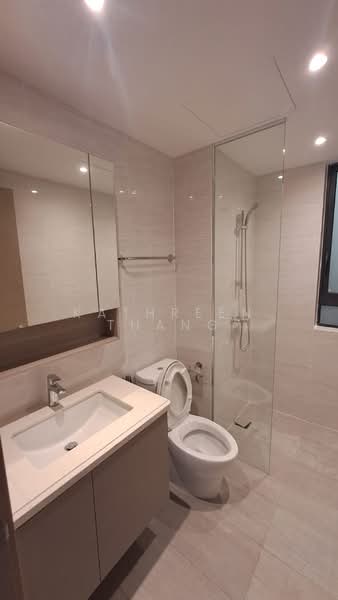Servis Apartment untuk Disewa di Baron Residence @ Lake City - Kathreen Thang - Bathroom - PropertyGuru.com.my