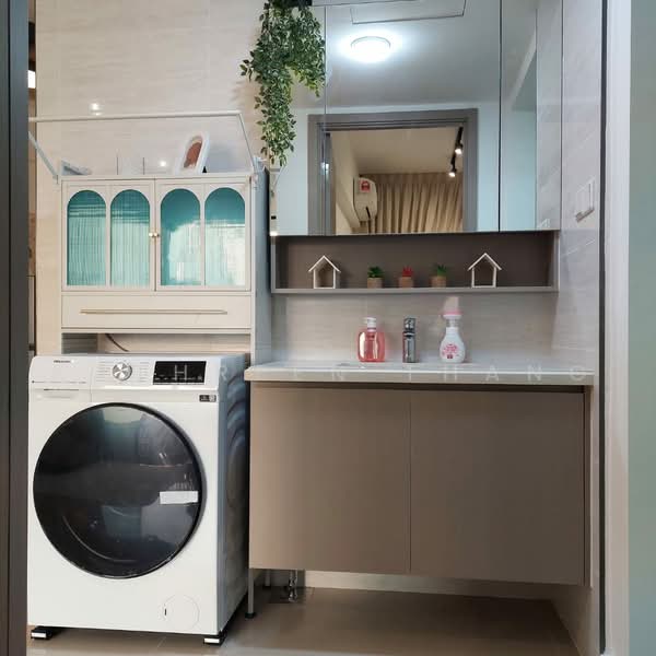 Servis Apartment untuk Disewa di Baron Residence @ Lake City - Kathreen Thang - Bathroom - PropertyGuru.com.my
