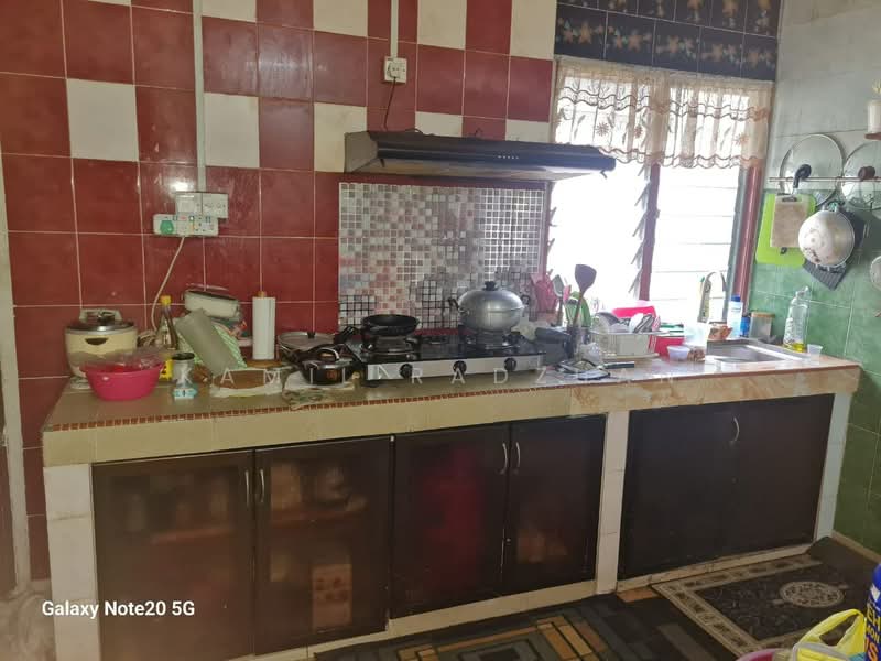 Rumah Teres 2-Tingkat untuk Disewa di Bandar Baru Bangi (Selangor) - Kamil Radzuan - Kitchen - PropertyGuru.com.my