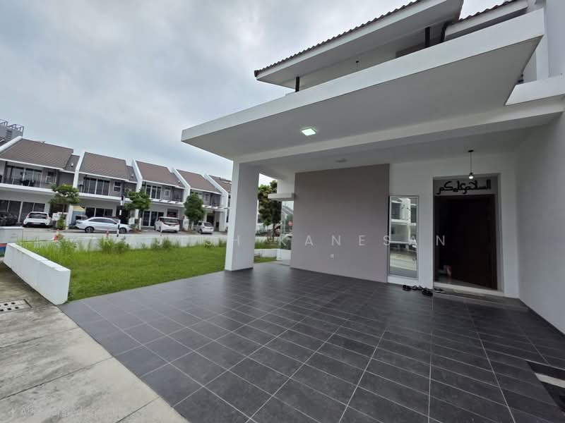 Rumah Teres untuk Dijual di Tamansari (Rawang) - Rajesh Kanesan - Exterior - PropertyGuru.com.my