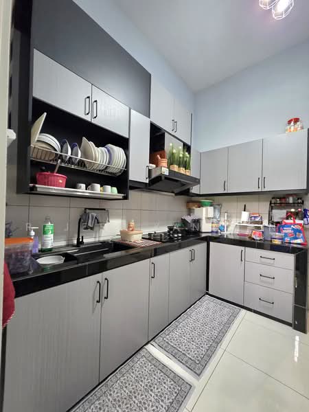 Rumah Teres untuk Dijual di Tamansari (Rawang) - Rajesh Kanesan - Kitchen - PropertyGuru.com.my
