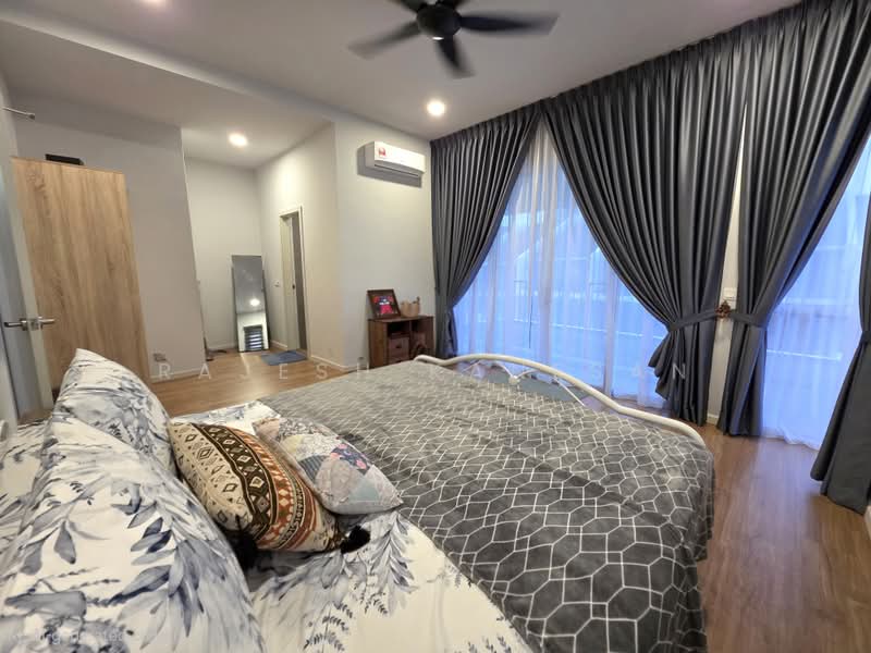 Rumah Teres untuk Dijual di Tamansari (Rawang) - Rajesh Kanesan - Bedroom - PropertyGuru.com.my