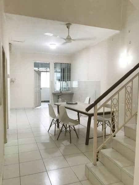 Rumah Teres 1.5-Tingkat untuk Dijual di Taman Impian Emas (Skudai) - Ck Leow - Dining Room - PropertyGuru.com.my