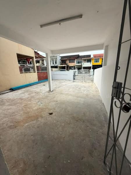 Rumah Teres 2-Tingkat untuk Dijual di Taman Pelangi (Johor Bahru) - Benjamin Ong - Exterior - PropertyGuru.com.my