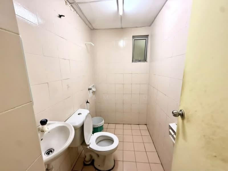 Pangsapuri untuk Dijual di Prima Regency - Benjamin Ong - Bathroom - PropertyGuru.com.my