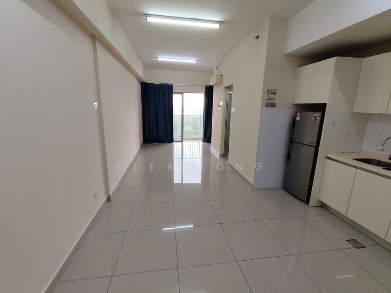 Kediaman Servis untuk Disewa di Suria Jelutong - Alex Tong - Living Room - PropertyGuru.com.my