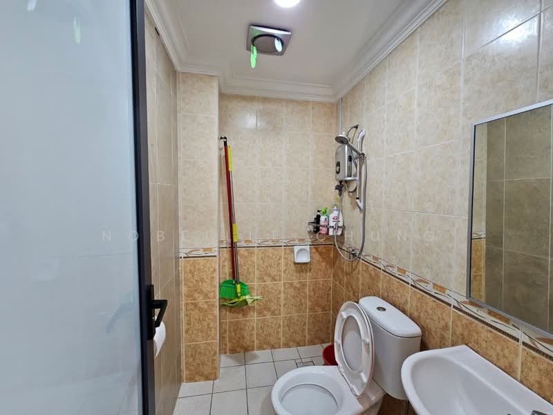 2-storey Terraced House for Sale in Putra Heights (Subang Jaya) - Nobeille Chung - Bathroom - PropertyGuru.com.my