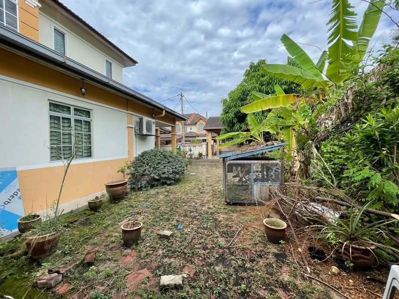 2-storey Terraced House for Sale in Bandar Baru Bangi (Selangor) - Rizamudin Mugeni - Exterior - PropertyGuru.com.my