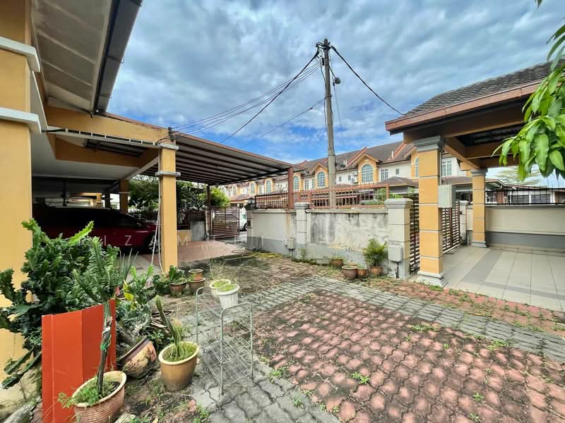 2-storey Terraced House for Sale in Bandar Baru Bangi (Selangor) - Rizamudin Mugeni - Exterior - PropertyGuru.com.my