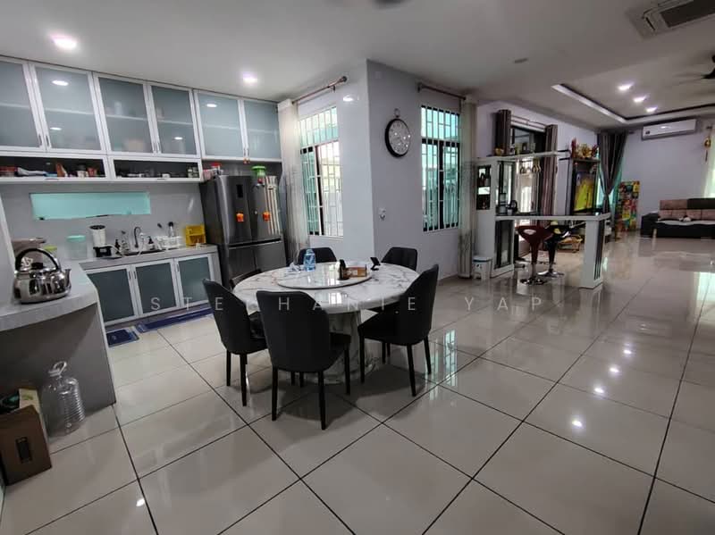 Rumah Berkembar untuk Dijual di Bandar Bestari (Klang) - Stephanie Yap - Kitchen - PropertyGuru.com.my