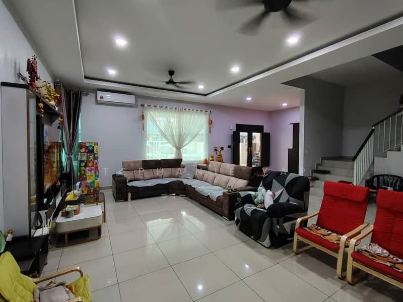 Rumah Berkembar untuk Dijual di Bandar Bestari (Klang) - Stephanie Yap - Living Room - PropertyGuru.com.my
