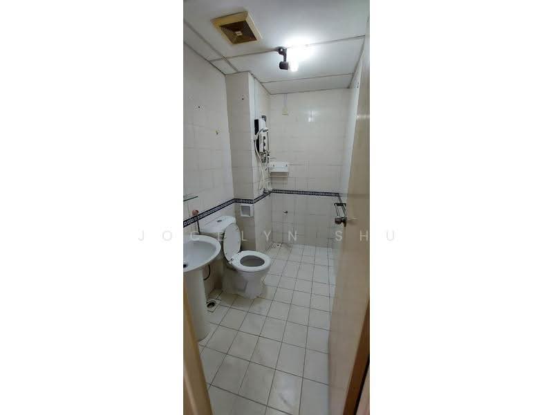 Service Residence for Rent at Maytower Serviced Residences - Jocelyn Shu - Bathroom - PropertyGuru.com.my