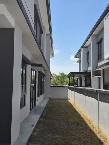 Rumah Berkembar untuk Dijual di Telok Panglima Garang (Selangor) - KG Tan - Exterior - PropertyGuru.com.my