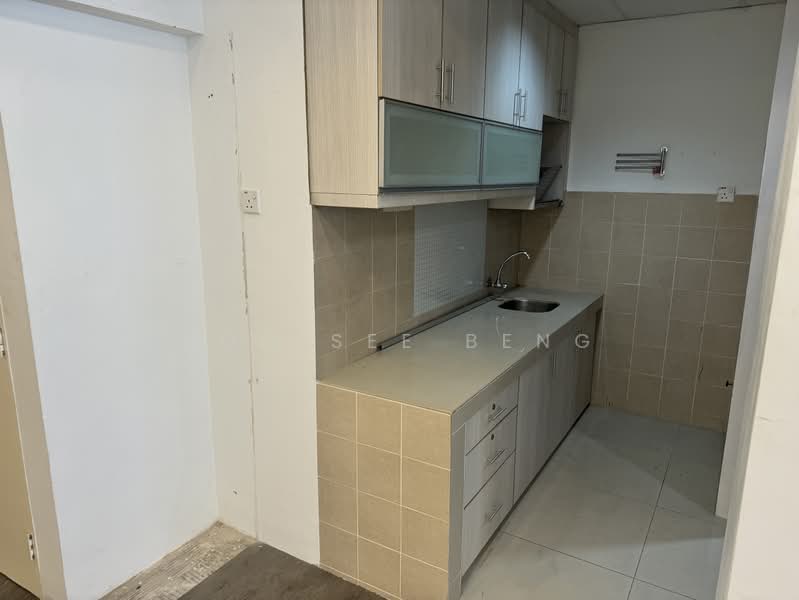 Pejabat untuk Disewa di Bandar Damansara Perdana (Damansara Perdana) - Soo See Beng - Kitchen - PropertyGuru.com.my