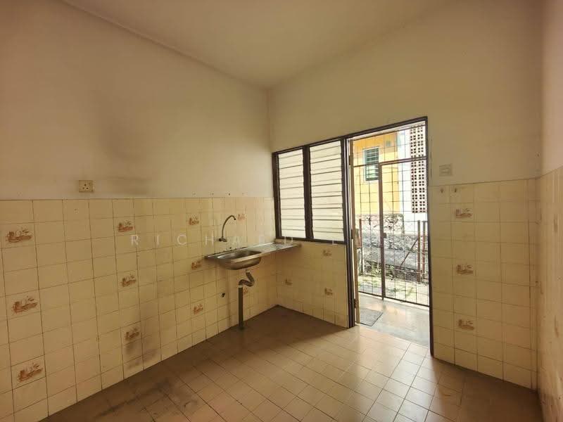 Rumah Teres 2-Tingkat untuk Dijual di SS23 (Petaling Jaya) - Richard Liew - Kitchen - PropertyGuru.com.my
