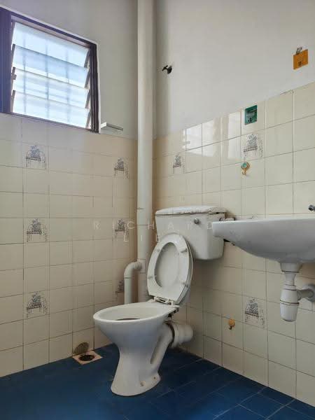 Rumah Teres 2-Tingkat untuk Dijual di SS23 (Petaling Jaya) - Richard Liew - Bathroom - PropertyGuru.com.my