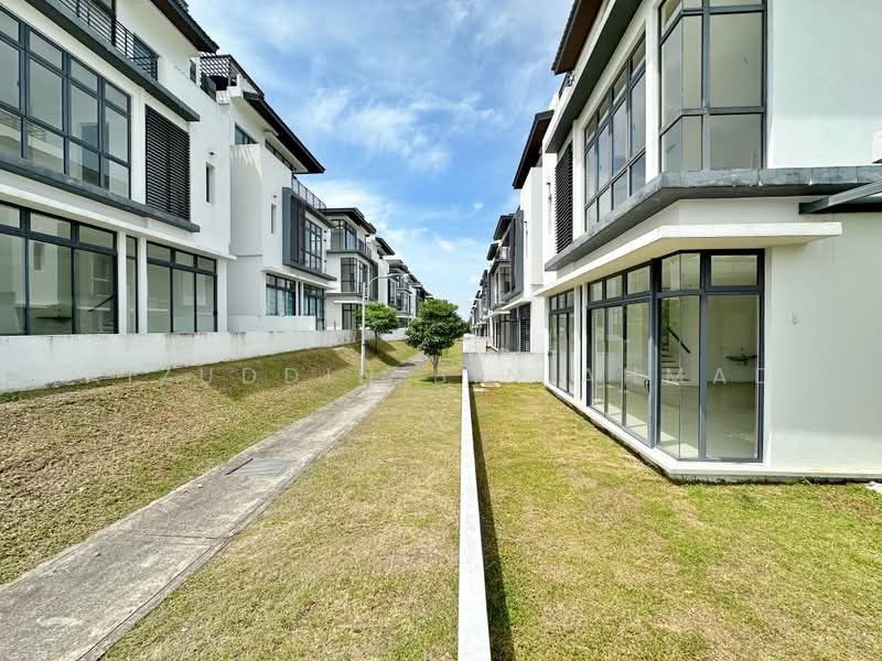 Rumah Berkembar untuk Dijual di Presint 12 (Putrajaya) - Aizuddin bin Ahmad - Exterior - PropertyGuru.com.my