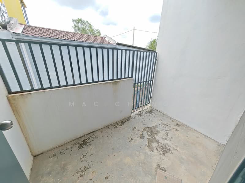 2-storey Terraced House for Sale in Taman Semenyih Mewah (Semenyih) - Mac Chong - Exterior - PropertyGuru.com.my