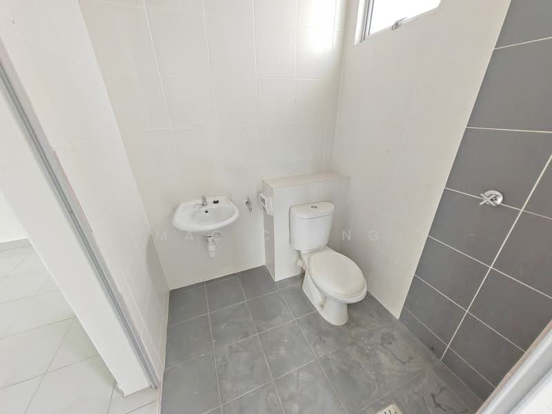 2-storey Terraced House for Sale in Taman Semenyih Mewah (Semenyih) - Mac Chong - Bathroom - PropertyGuru.com.my