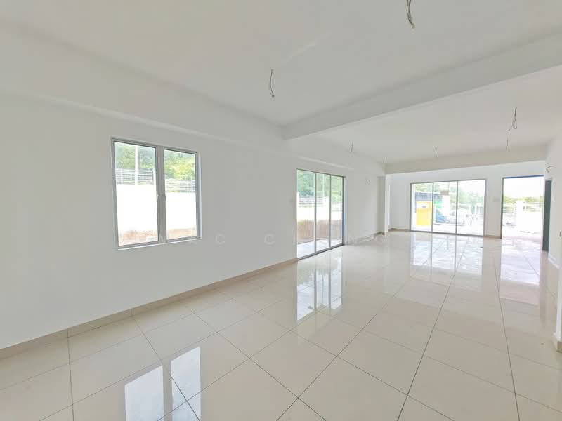 2-storey Terraced House for Sale in Taman Semenyih Mewah (Semenyih) - Mac Chong - Living Room - PropertyGuru.com.my