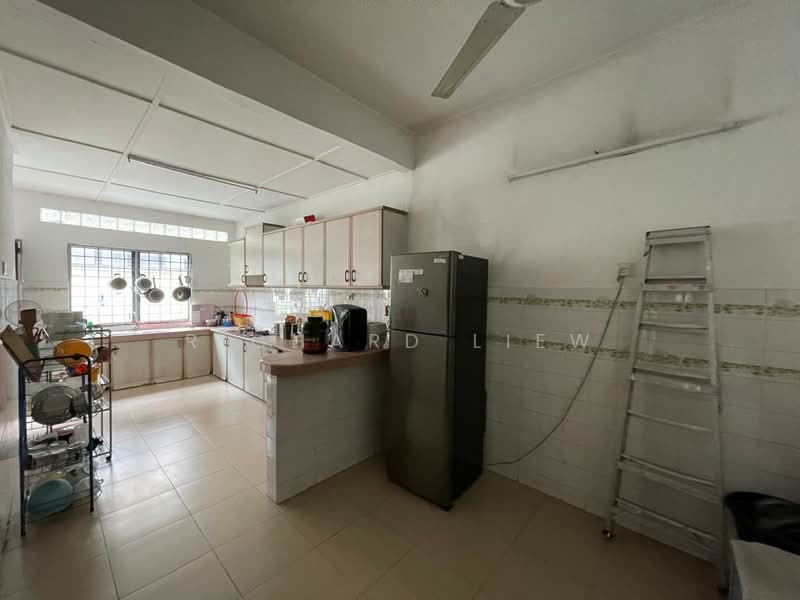 Rumah Teres 2 Tingkat untuk Dijual di Taman Bukit Mayang Emas (Petaling Jaya) - Richard Liew - Kitchen - PropertyGuru.com.my