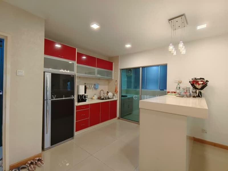 Condominium for Sale at Dynasty Garden Condominium - Vincent Chye - Kitchen - PropertyGuru.com.my