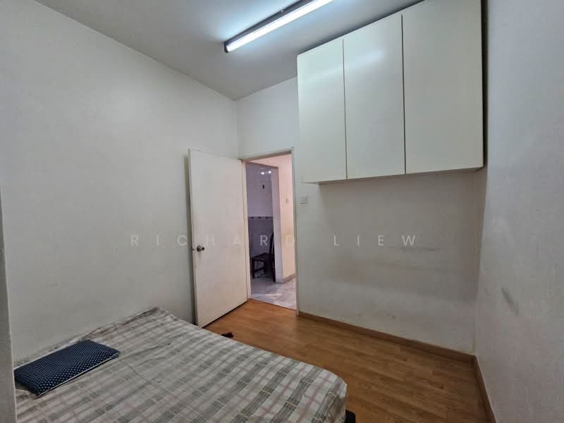 Rumah Teres 2 Tingkat untuk Dijual di Taman Bukit Mayang Emas (Petaling Jaya) - Richard Liew - Bedroom - PropertyGuru.com.my