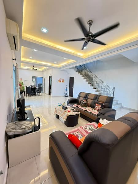 2-storey Terraced House for Sale in Taman Nusa Sentral (Iskandar Puteri (Nusajaya)) - Joey Tay - Living Room - PropertyGuru.com.my