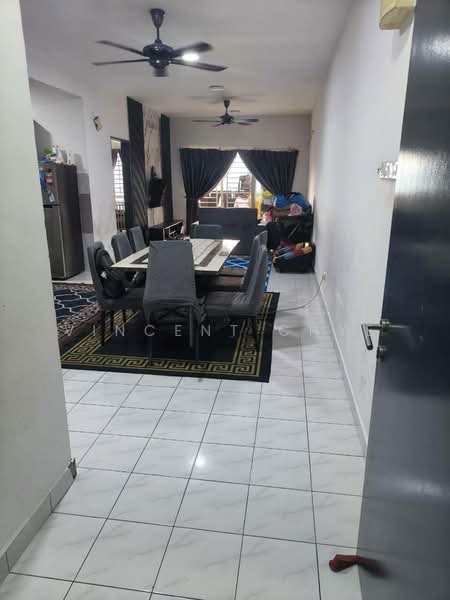 Pangsapuri untuk Dijual di Residensi Hijauan Lumayan - Vincent Chye - Dining Room - PropertyGuru.com.my