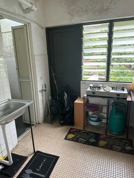 Flat for Sale at Flat Taman Melati Blok E - Arif MS - Kitchen - PropertyGuru.com.my
