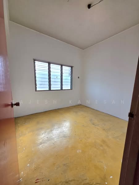 Shop for Sale in Rawang (Selangor) - Rajesh Kanesan - Interior - PropertyGuru.com.my